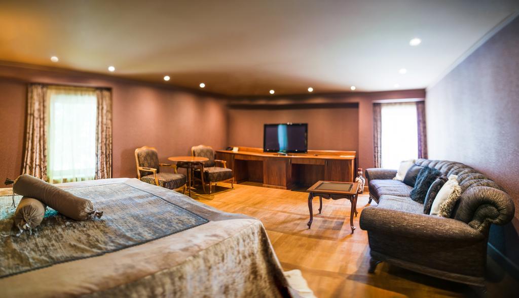 Ventura Boutique Hotel Varna Bagian luar foto